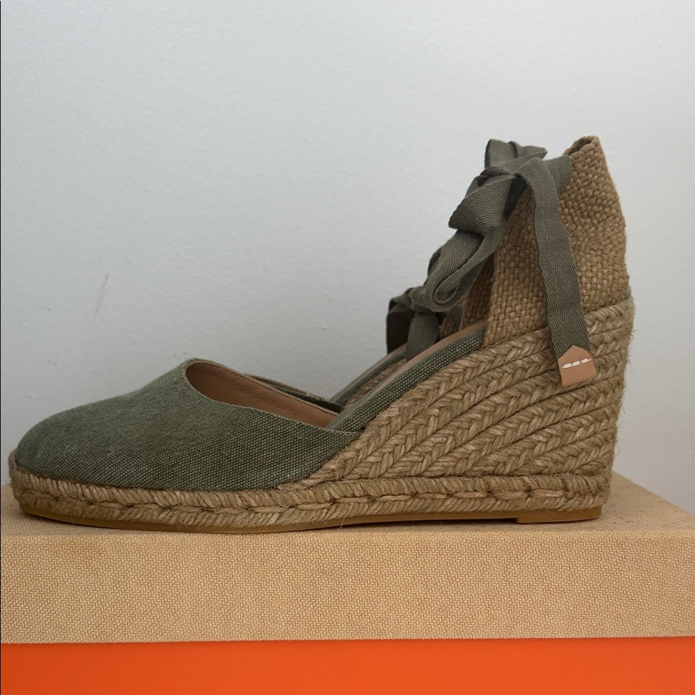 Stylish Olive Wedge Espadrilles